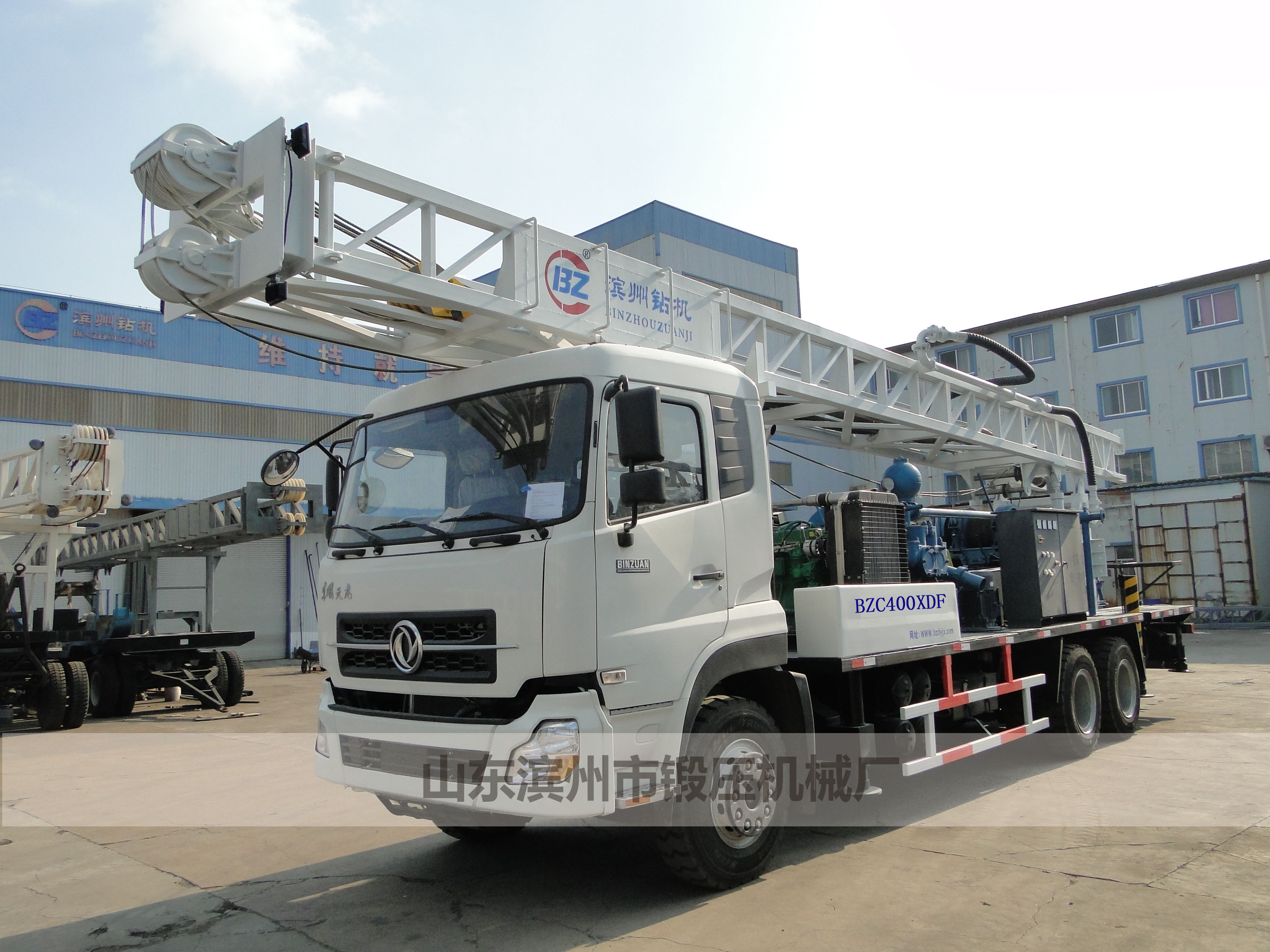 BZC300XDF6×4IV車(chē)裝水井鉆機(jī)